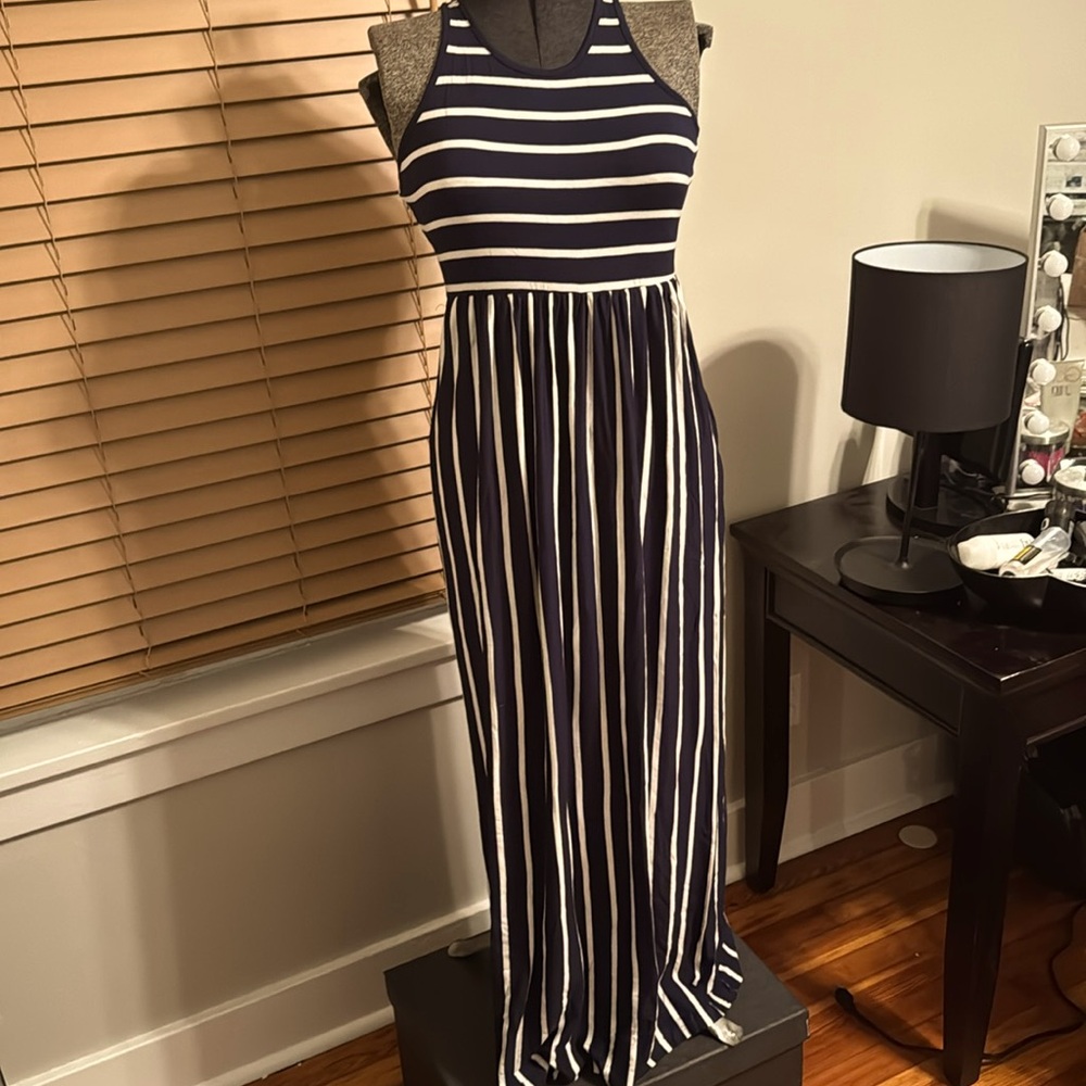 NWT GRECERELLE Maxi Dress, very dark blue&white striped, racerback, has POCKETS!